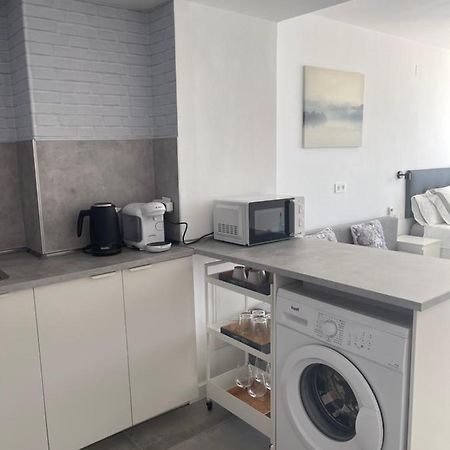 Apartamento Con Vistas Al Mar A Metros De La Playa Carihuela Soleil Torremolinos Exterior foto