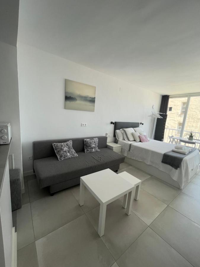 Apartamento Con Vistas Al Mar A Metros De La Playa Carihuela Soleil Torremolinos Exterior foto