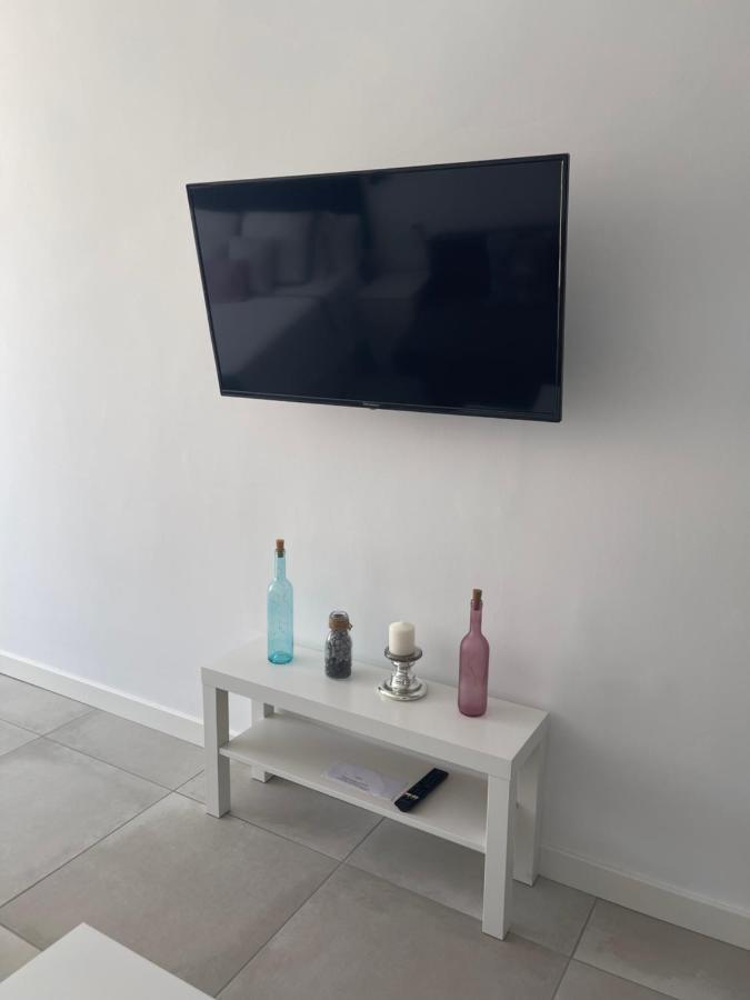 Apartamento Con Vistas Al Mar A Metros De La Playa Carihuela Soleil Torremolinos Exterior foto