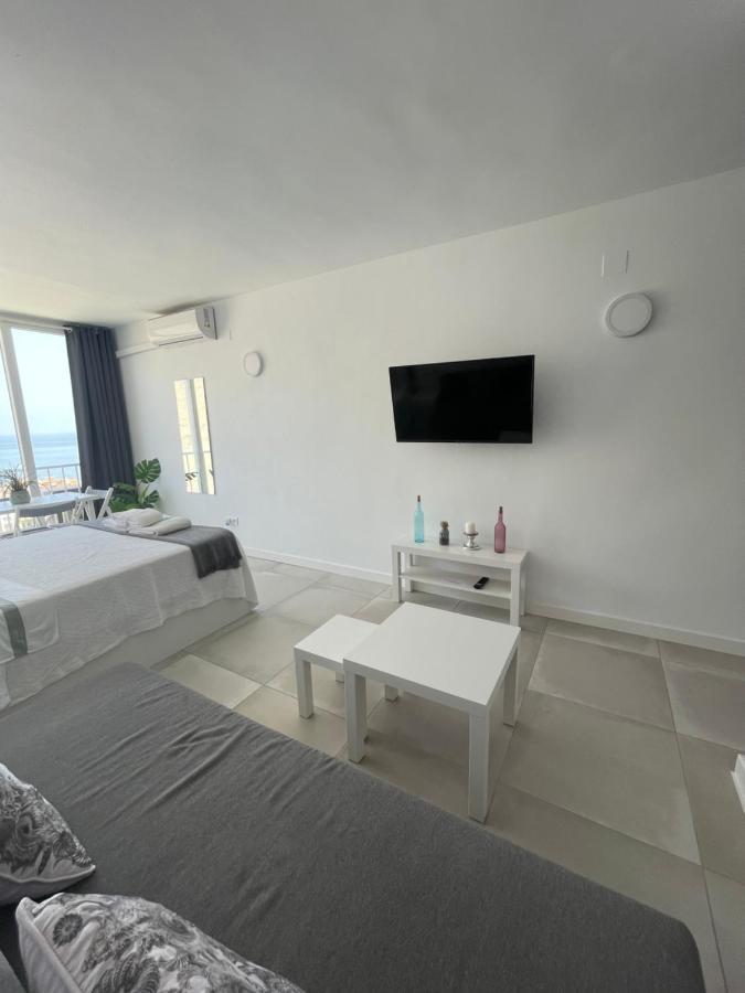Apartamento Con Vistas Al Mar A Metros De La Playa Carihuela Soleil Torremolinos Exterior foto